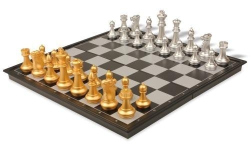 Folding Magnetic Chess Sets