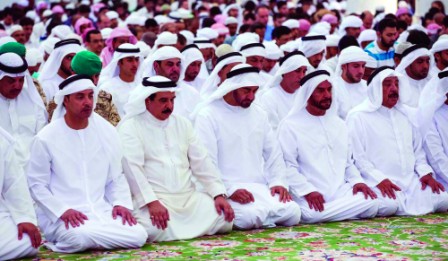 King offers funeral prayers for martyrs