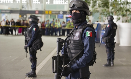 14 suspects killed in shootout with Mexico police