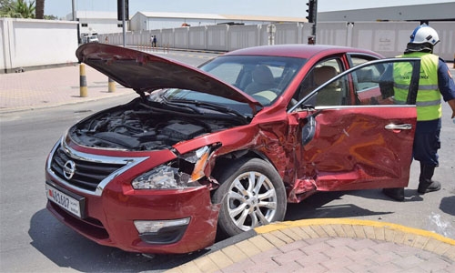 Bahrainis injured in accident