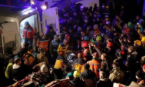 Looting and hygiene worries add to rescuers' burden in Turkey