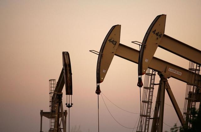 Oil prices rises to $76 as tight current supply in focus