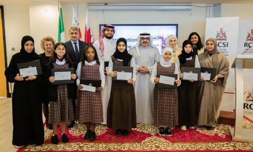 Minister of Education awards winners of Health Awareness Art Competition at RCSI Medical University of Bahrain