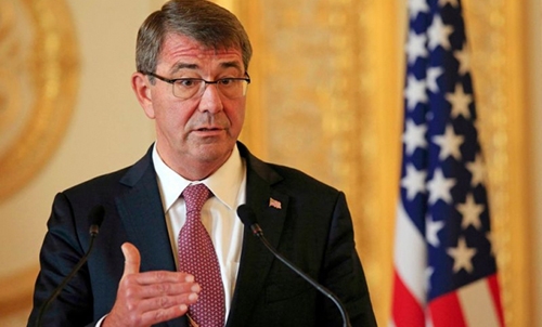 Pentagon chief in Gulf to seek support for Iraq