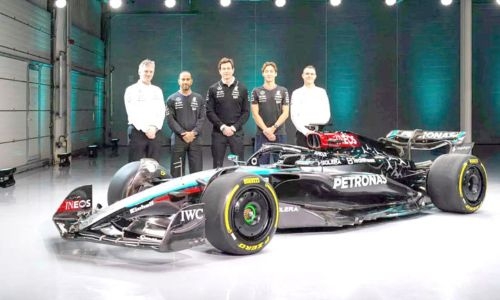 ‘Emotional’ Hamilton unveils Mercedes 2024 car