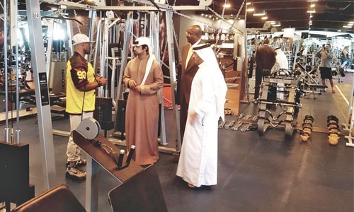 Al Ghanim visits Bahraini champion Sami Al Haddad