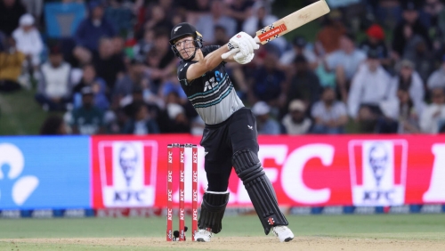 Duffy, Hay heroics secure T20 series for New Zealand 