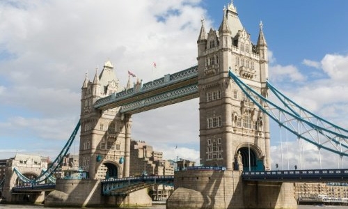 London's Tower Bridge closes until New Year