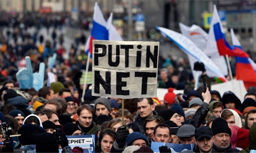 Thousands protest Russia’s ‘internet isolation’