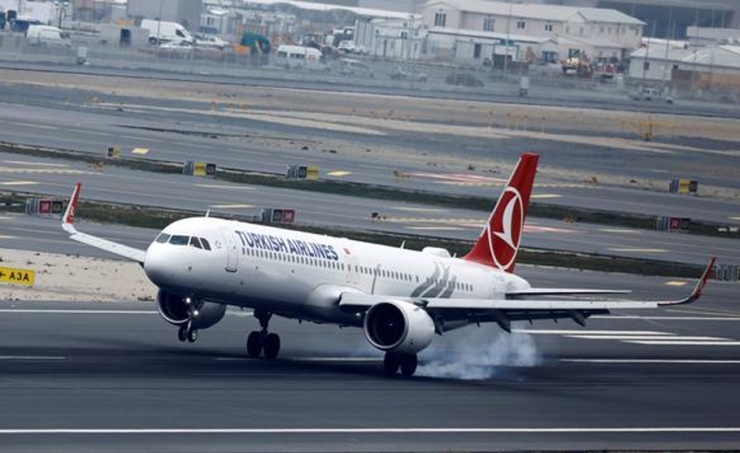 Singapore sends Turkish Airlines flight home empty after coronavirus case
