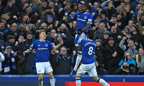 Kurt Zouma leads Everton into top half 