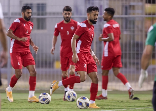 Sousa calls on Bahrain to raise level against Canada