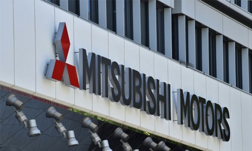 Mitsubishi Motors to post $480m loss over fuel-cheat scandal