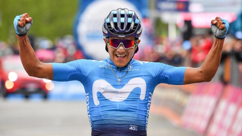 Carapaz grabs pink jersey