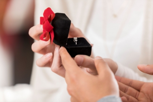 Valentine’s Day triggers spike in affordable jewellery sales in Bahrain
