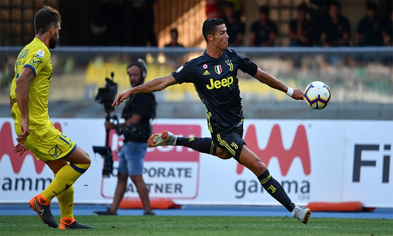 Ronaldo makes winning debut at Juventus