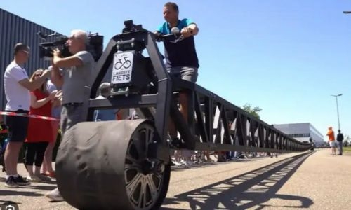 Dutch Team Builds World’s Longest Bicycle At 180 Feet, 11 Inches