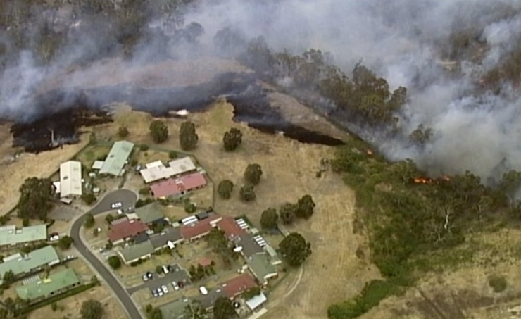 New Year’s fireworks OK’d in Sydney as wildfire risk worsens