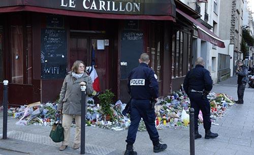 New video shows carnage outside Paris attacks bar