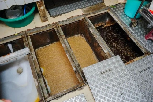 Restaurants Must Install Grease Traps