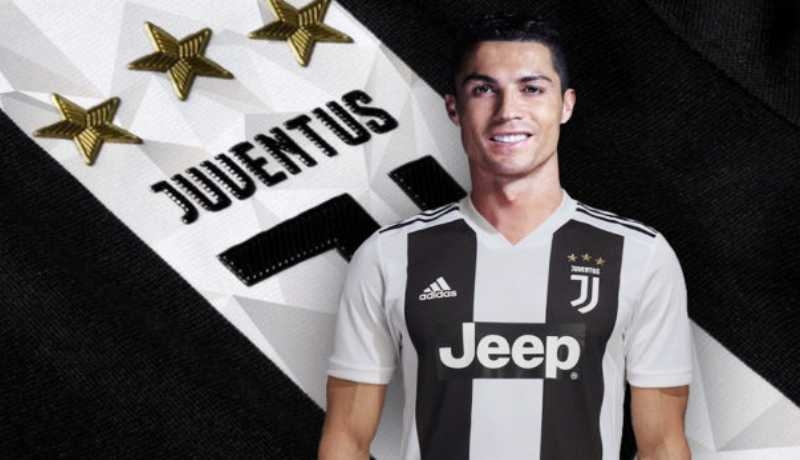Ronaldo signs for Juventus