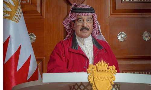 HM King praises young Bahrainis’ achievements