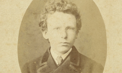 Rare Van Gogh photo is of Vincent’s brother, say experts