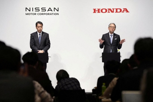 Honda, Nissan in preliminary merger talks: reports 