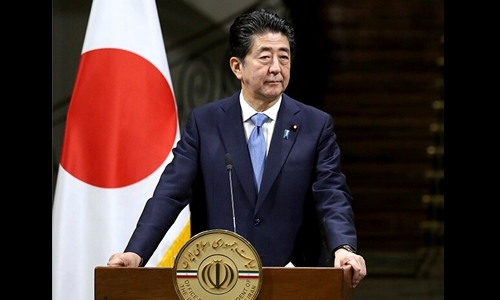 Japan PM holds talks in Iran