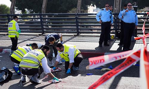 Israeli soldier stabbed, attacker killed