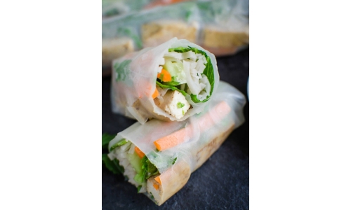 Eats & Treats Bahrain by Tania Rebello - Spring in a roll 