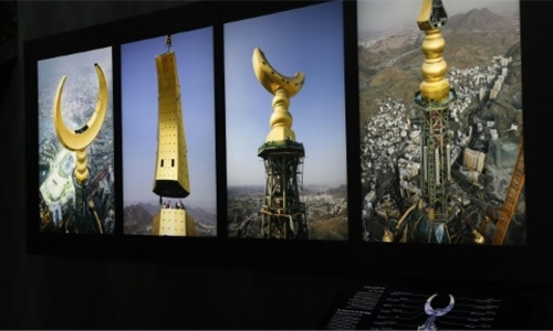 Mecca Clock turns into tourist draw