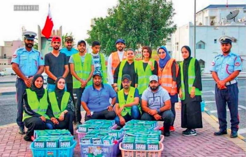 Serving special Iftar treat for road users 
