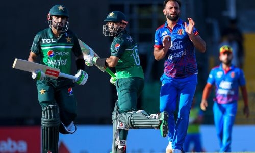 Rizwan and Azam guide Pakistan to 268-8 in third ODI