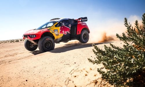 Loeb ready for big new test after tough Dakar day