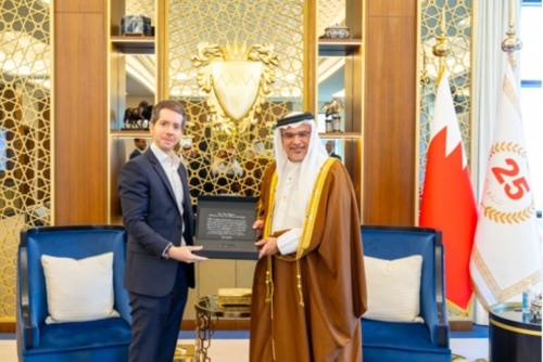 HRH Prince Salman meets with the President and Chief Operating Officer of Crypto.com