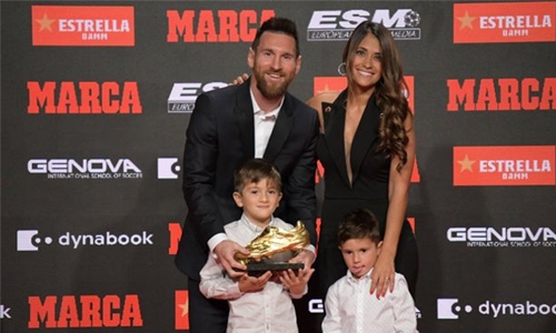 Messi wins third straight Golden Shoe award