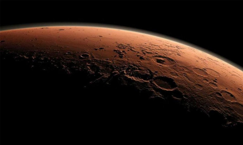 Underground lake found on Mars, raising possibility of life
