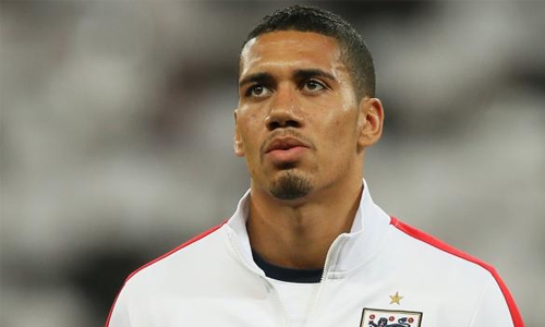 England's Smalling allays injury fears