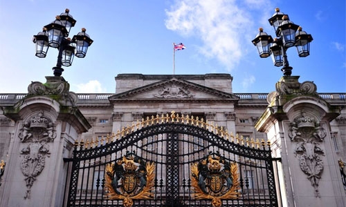 Google unveils virtual tour of Buckingham Palace