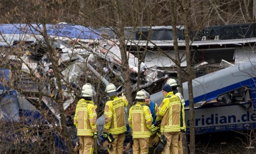 Germany probes cause of deadly train crash