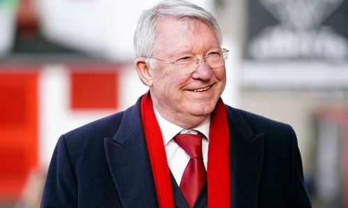 Sir Alex Ferguson Excluded from Manchester United Dressing Room  