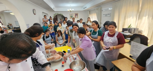 Filipinos attend meat processing training