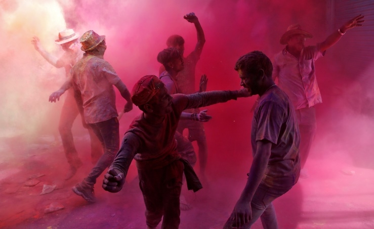 India's celebration of festival of colors muted amid coronavirus fears