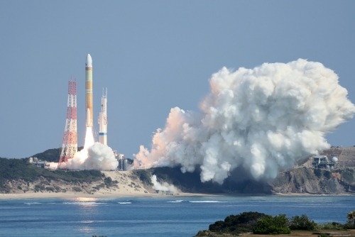 Japan H3 rocket fails, destruct command issued