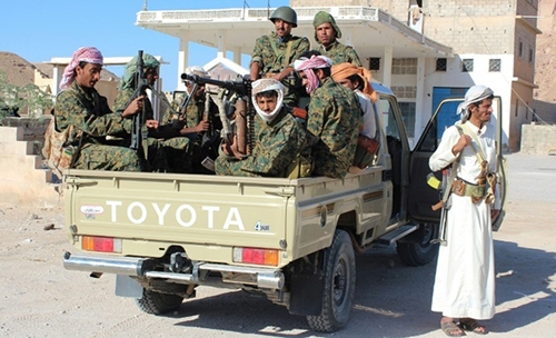 6 dead as Yemen loyalists, Qaeda suspects clash