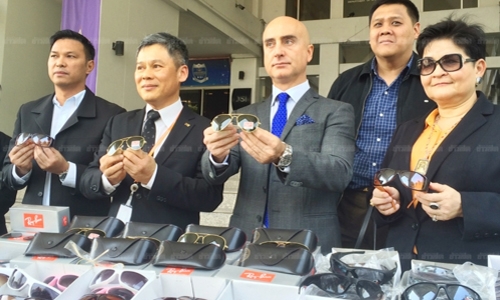 Thai cops seize huge fake sunglasses haul, arrest 2 Chinese