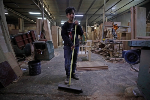 Wars, poverty fuel spike in Iraqi child labour