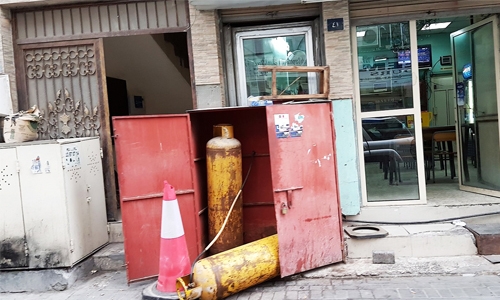 Slipshod handling of gas cylinders poses danger
