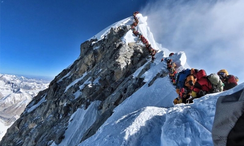 US climber becomes 11th Everest fatality